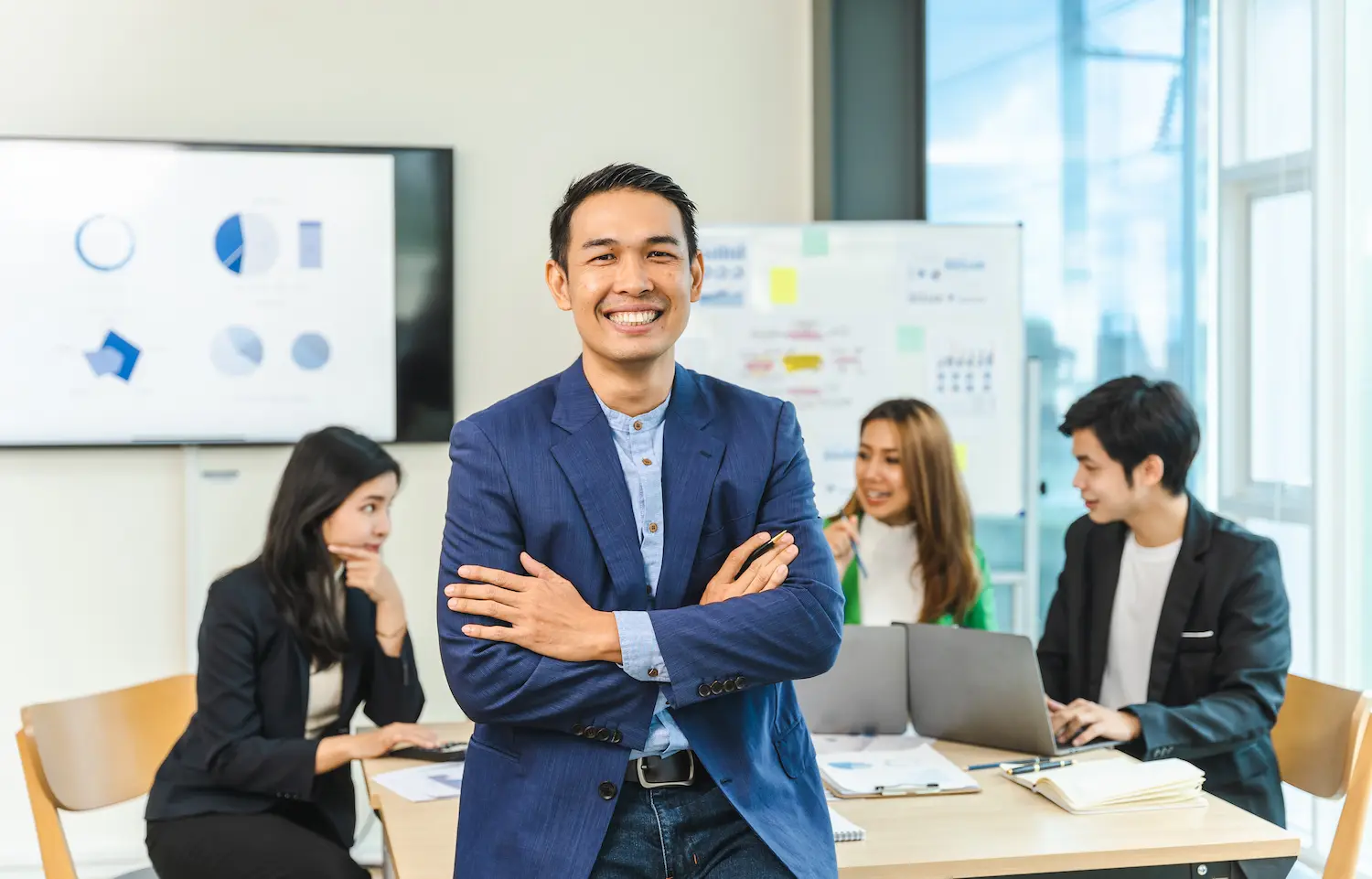 Leadership pengertian, Fungsi, Jenis, dan Manajemennya